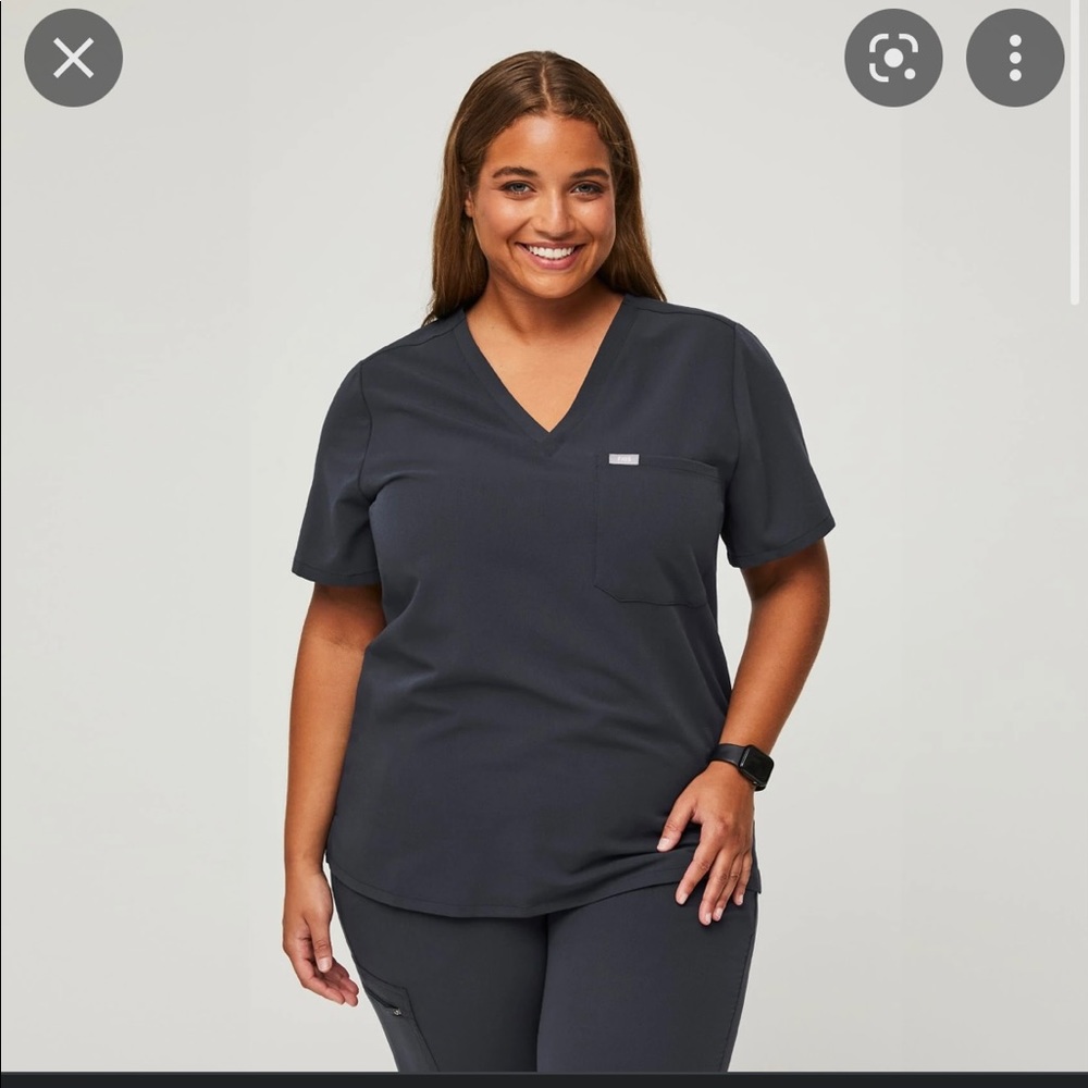 FIGS NIGHT SKY CATARINA SCRUB TOP NWT